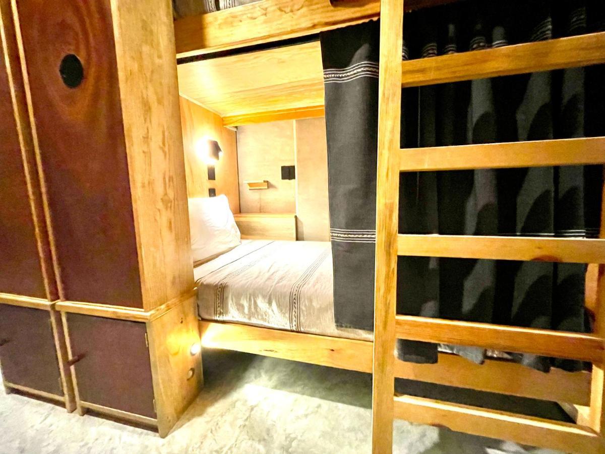 Single Bed in Mixed Dormitory Room,1421270136:JPEG